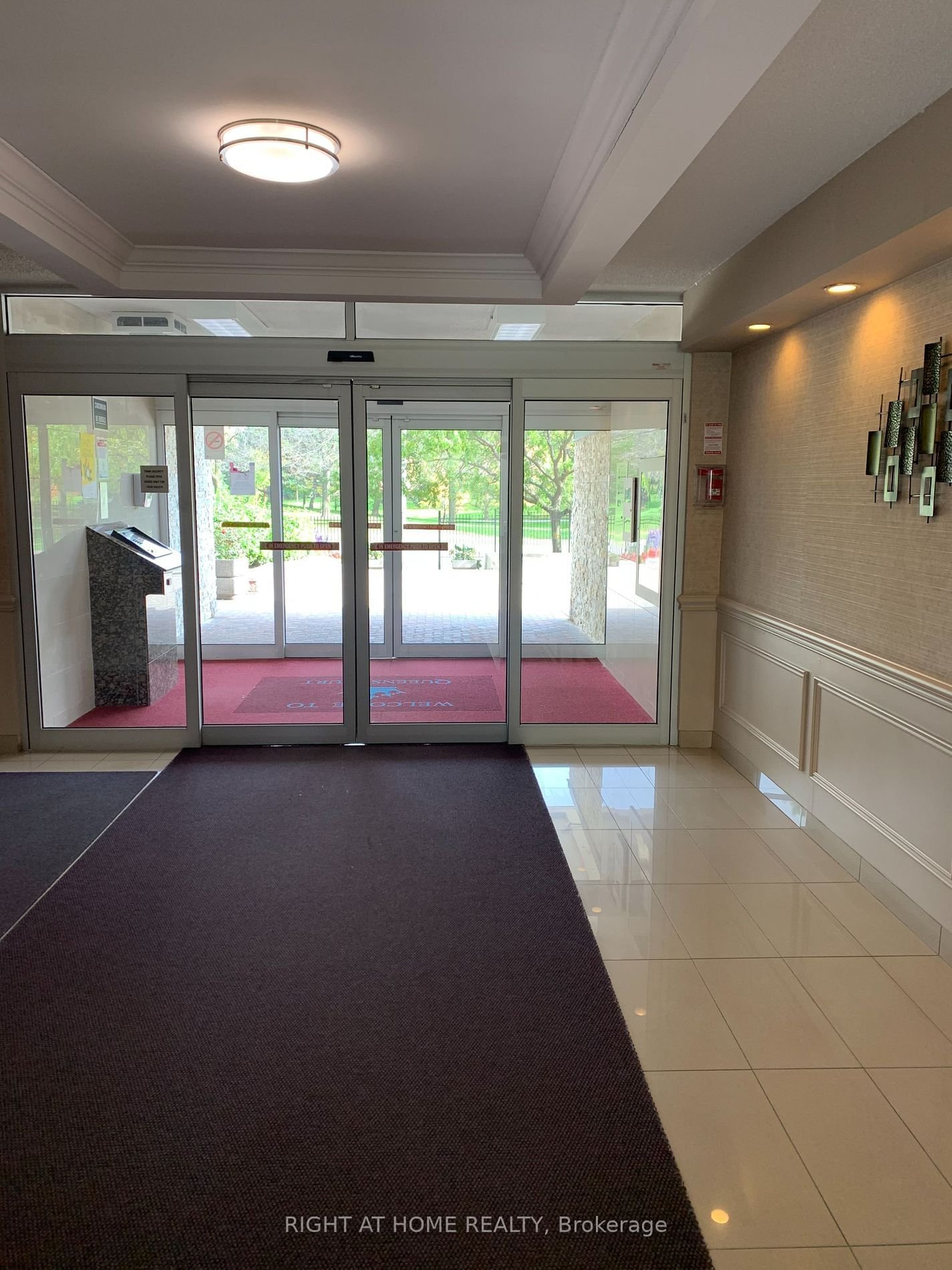 362 The East Mall Rd, unit 1109 for rent - image #3