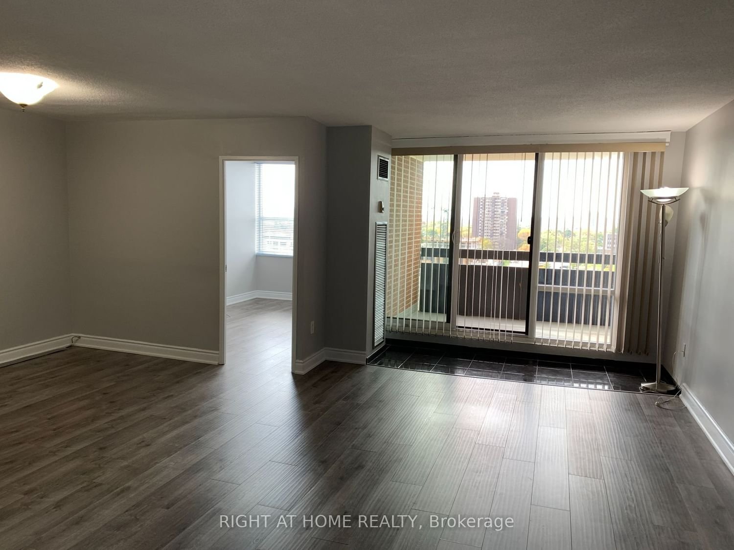 362 The East Mall Rd, unit 1109 for rent - image #8