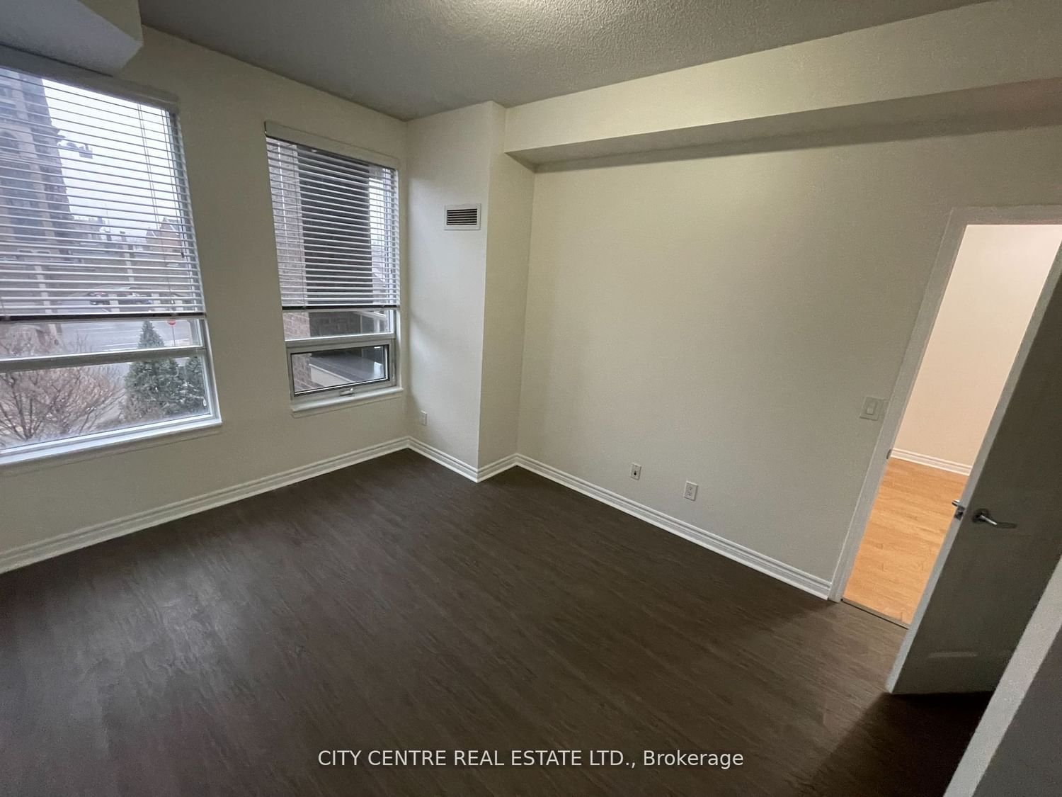 388 Prince Of Wales Dr, unit 307 for rent - image #20