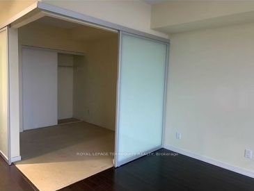 105 The Queensway, unit 2807 for rent - image #3