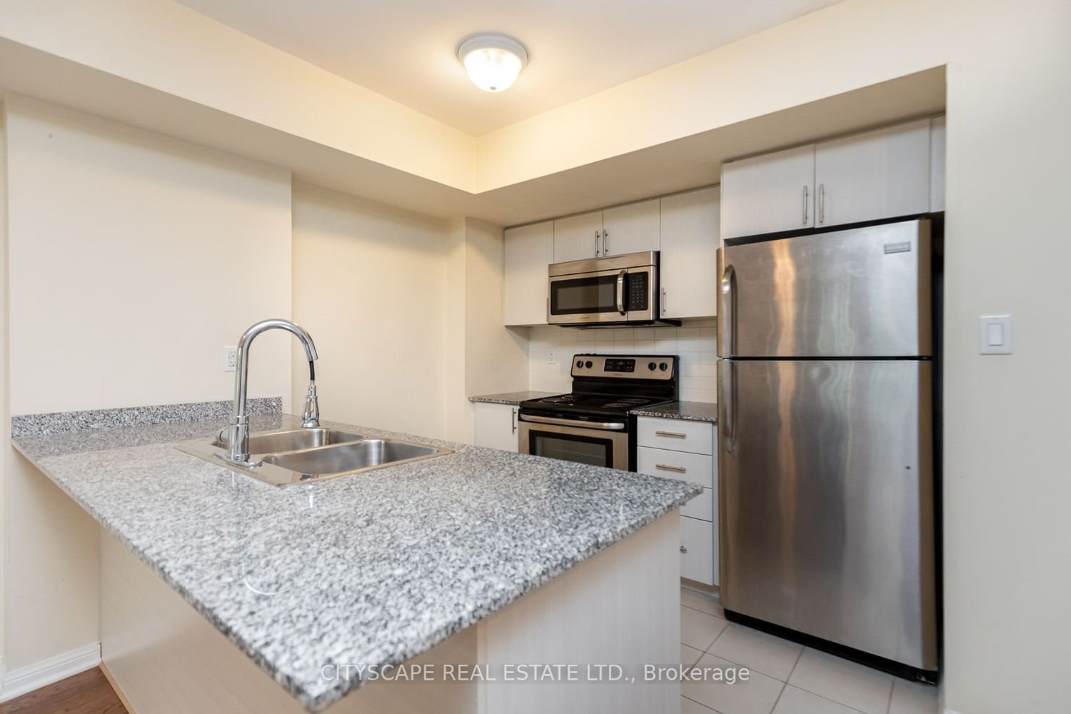 11 Foundry Ave, unit 130 for rent - image #5