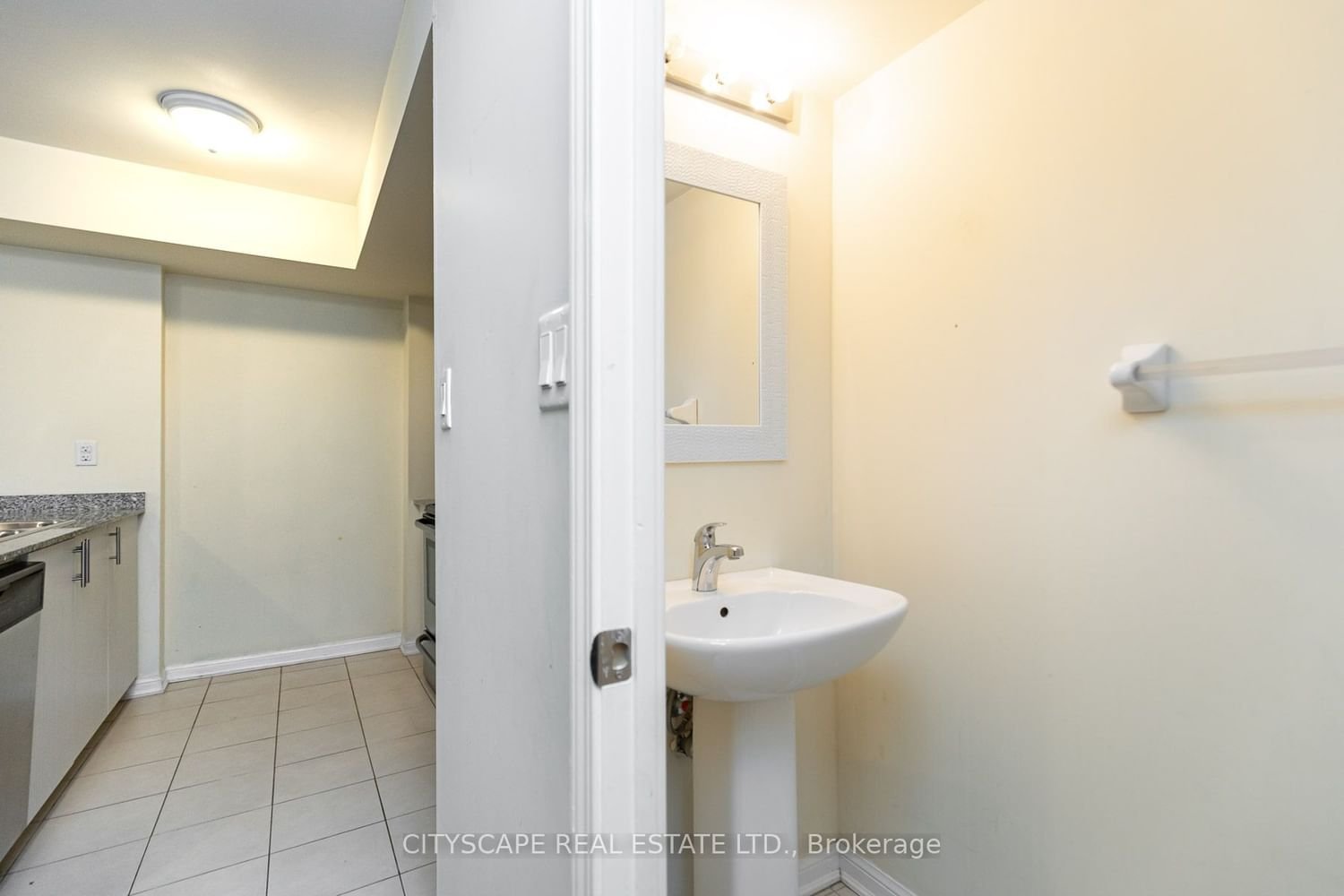 11 Foundry Ave, unit 130 for rent - image #6
