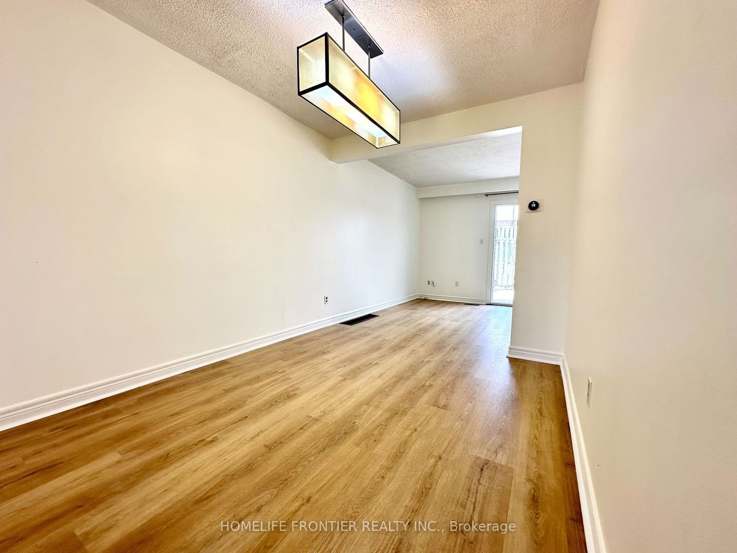 3175 Kirwin Ave, unit 61 for sale - image #4