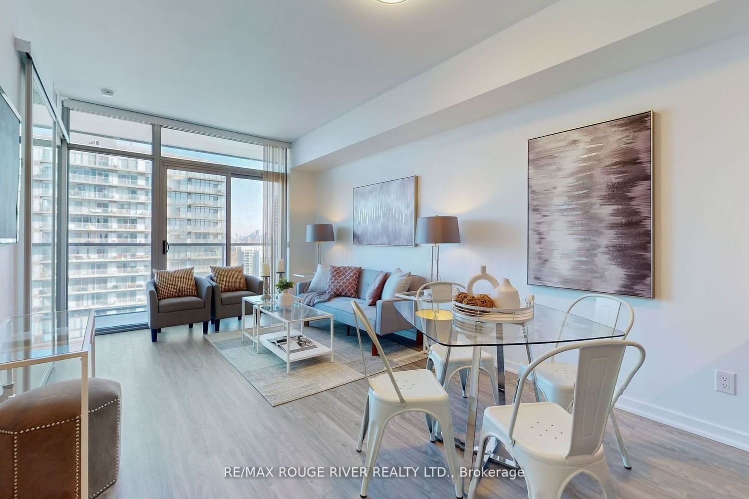 105 The Queensway, unit 2401 for sale - image #3