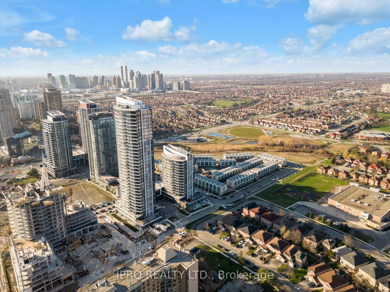 65 Watergarden Dr N, unit 201 for sale - image #2