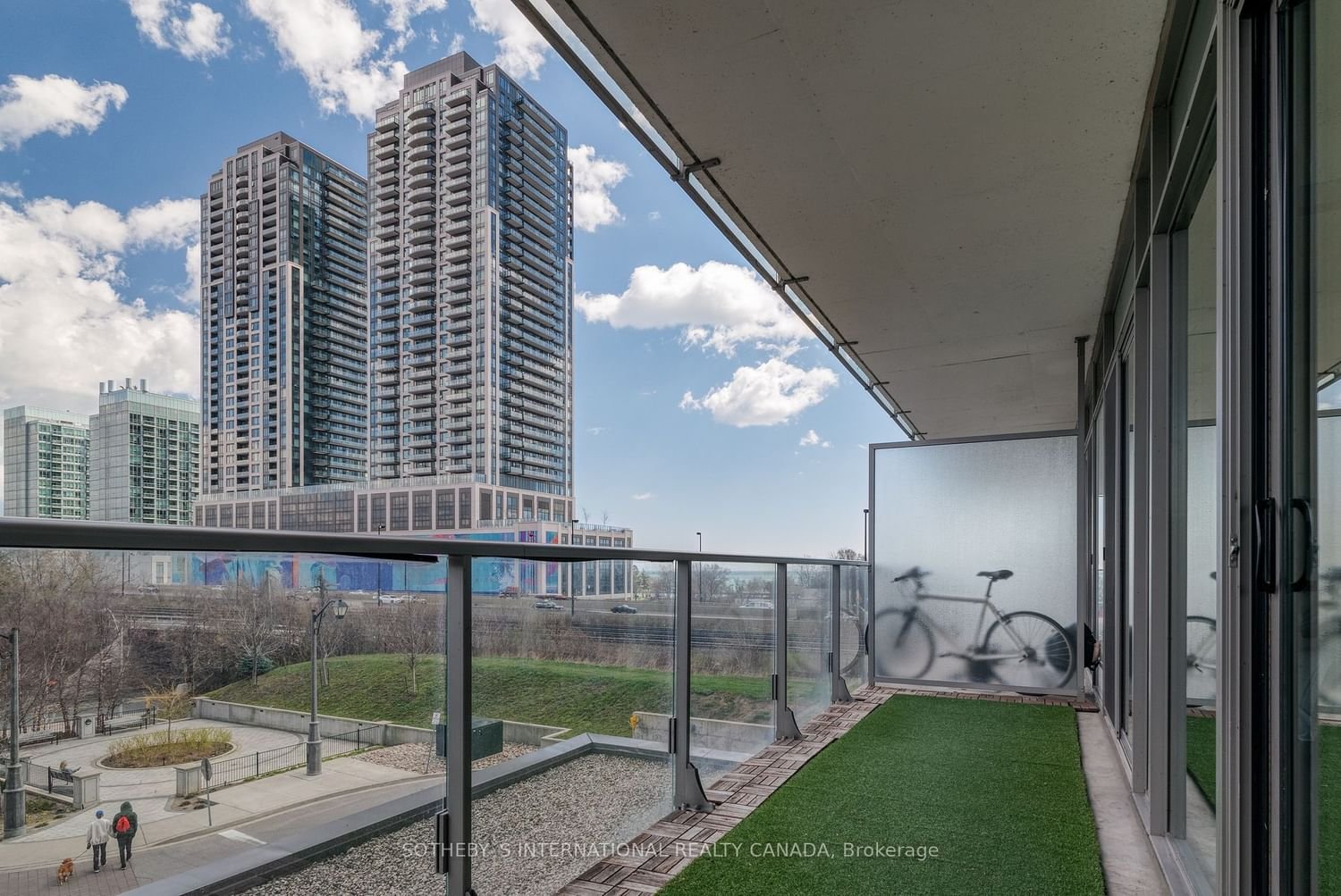 103 The Queensway, unit 303 for sale - image #18