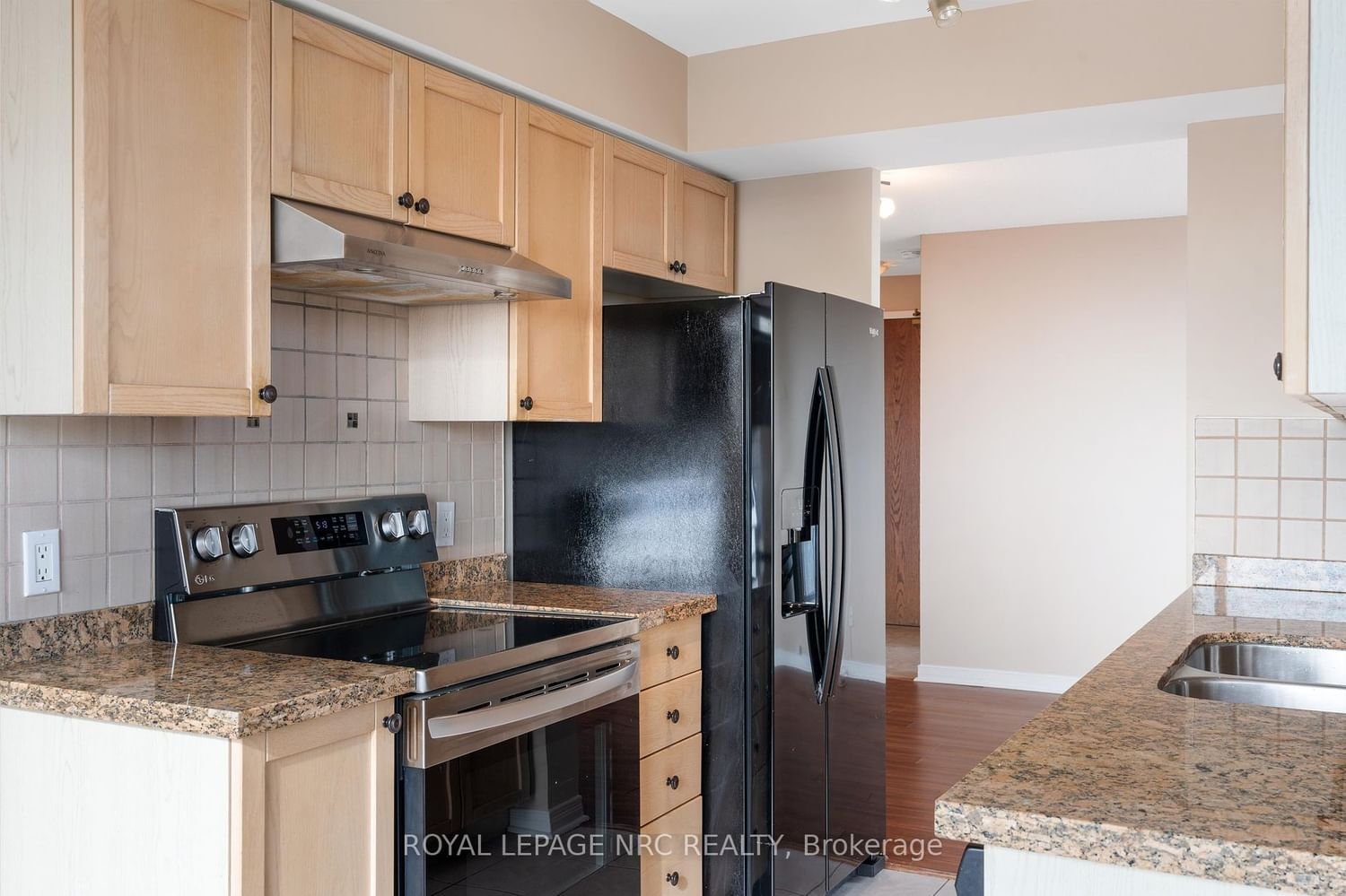 4879 Kimbermount Ave, unit 909 for sale - image #11