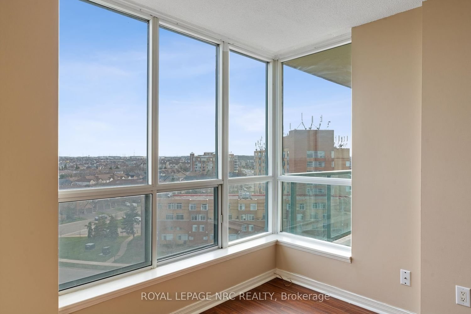 4879 Kimbermount Ave, unit 909 for sale - image #8