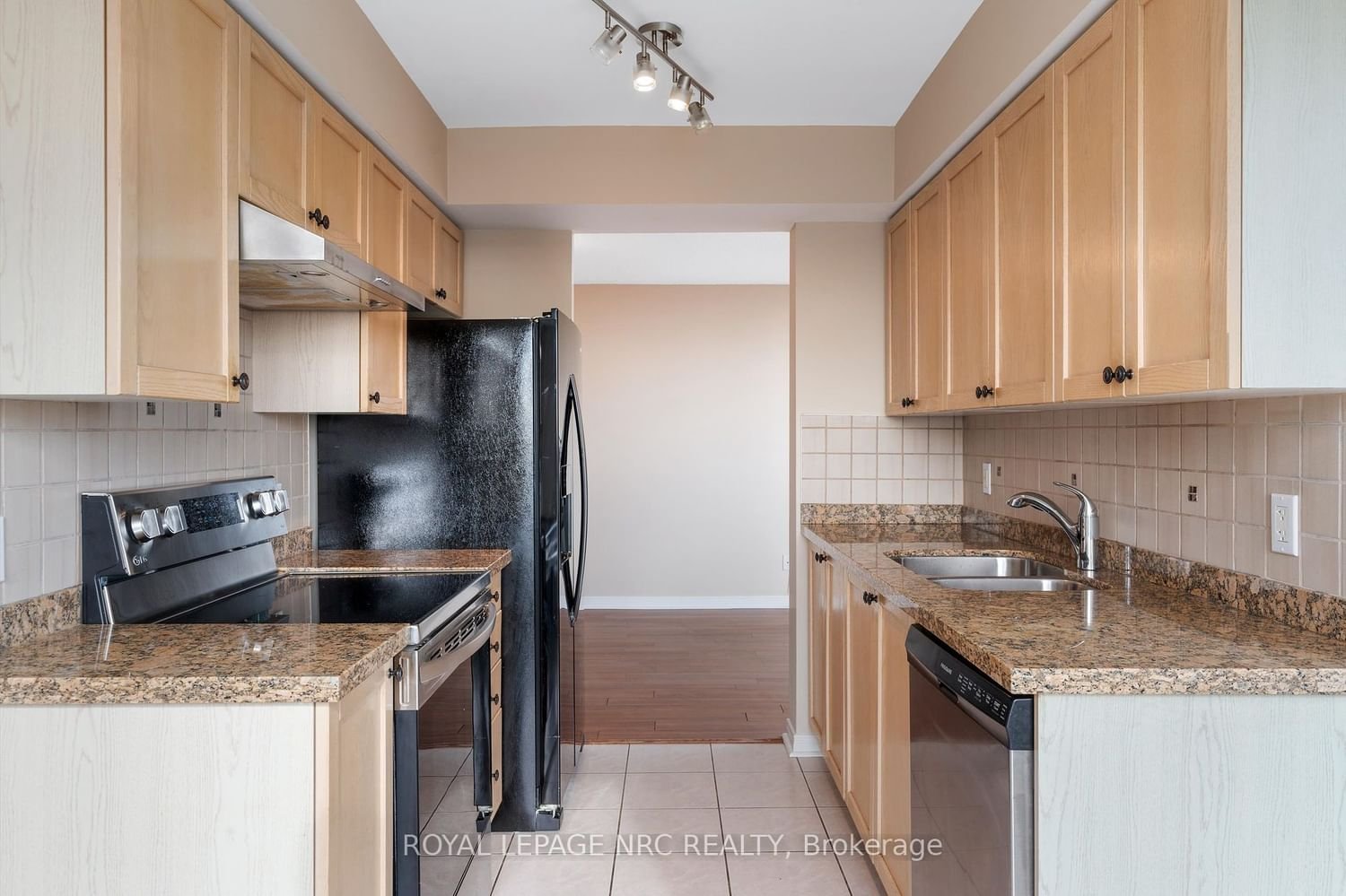 4879 Kimbermount Ave, unit 909 for sale - image #9