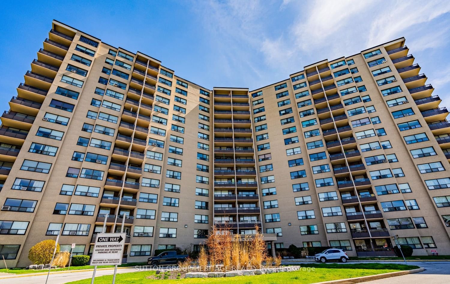 451 The West Mall, unit 1421 for sale - image #2
