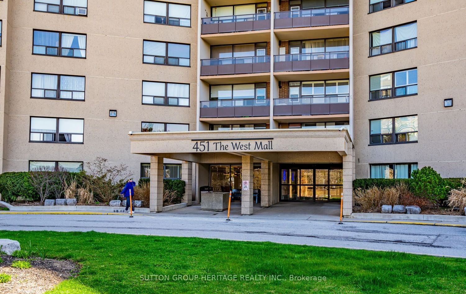 451 The West Mall, unit 1421 for sale - image #3