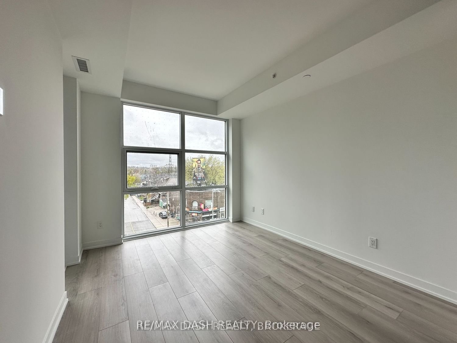 1787 St. Clair Ave W, unit 420 for rent - image #12