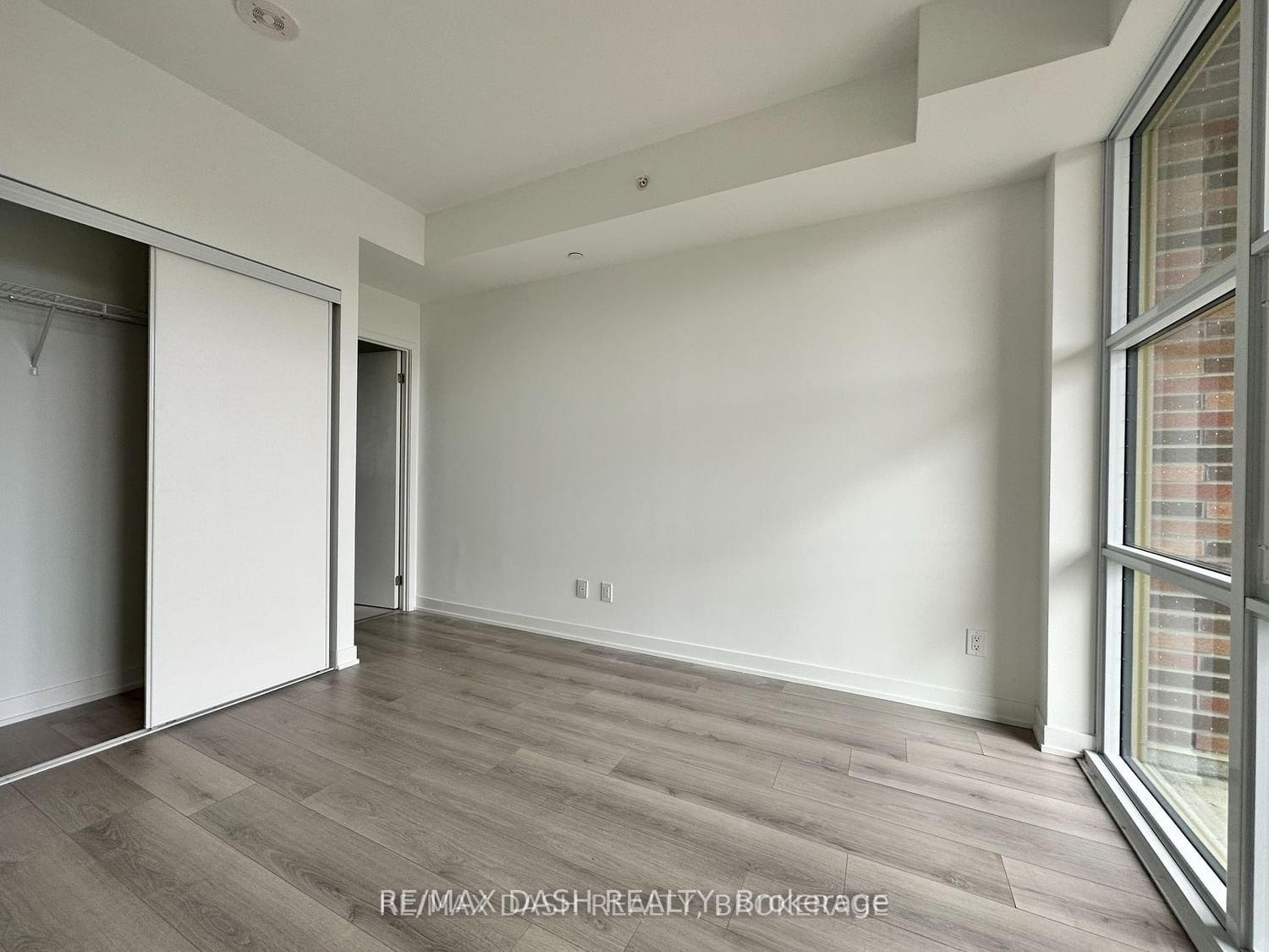 1787 St. Clair Ave W, unit 420 for rent - image #16