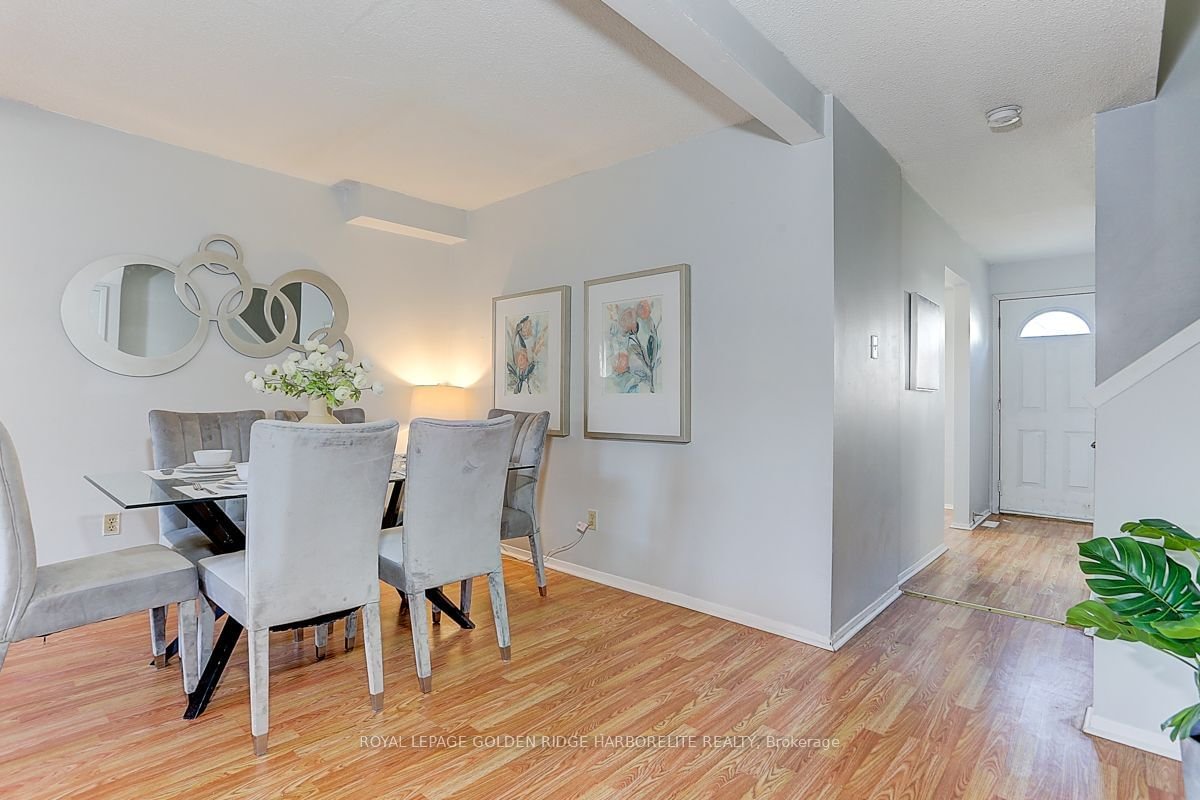 2079 The Collegeway, unit 8 for sale - image #13