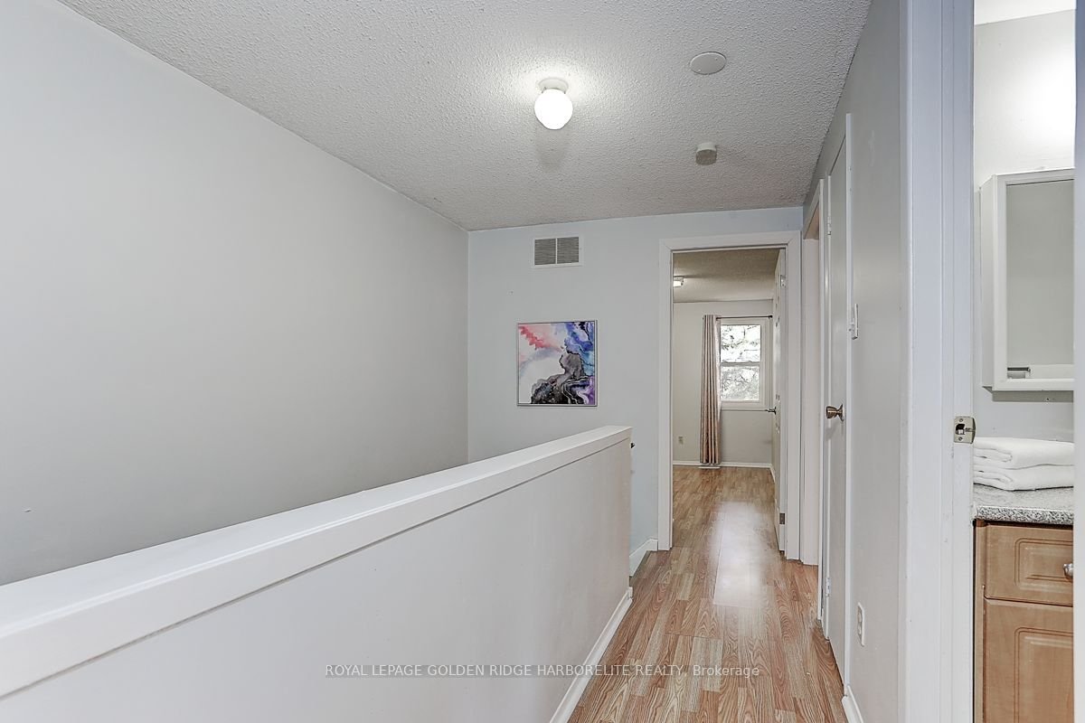 2079 The Collegeway, unit 8 for sale - image #22