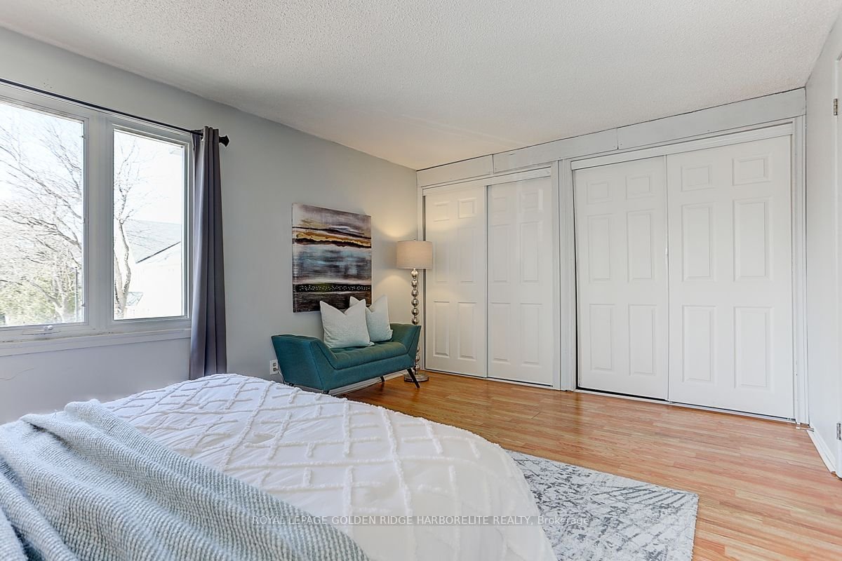 2079 The Collegeway, unit 8 for sale - image #24