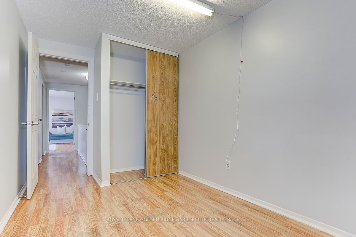 2079 The Collegeway, unit 8 for sale - image #29