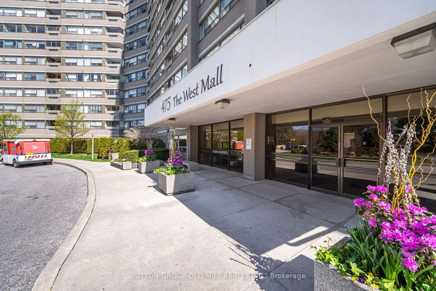 475 The West Mall Dr, unit 1220 for rent - image #2