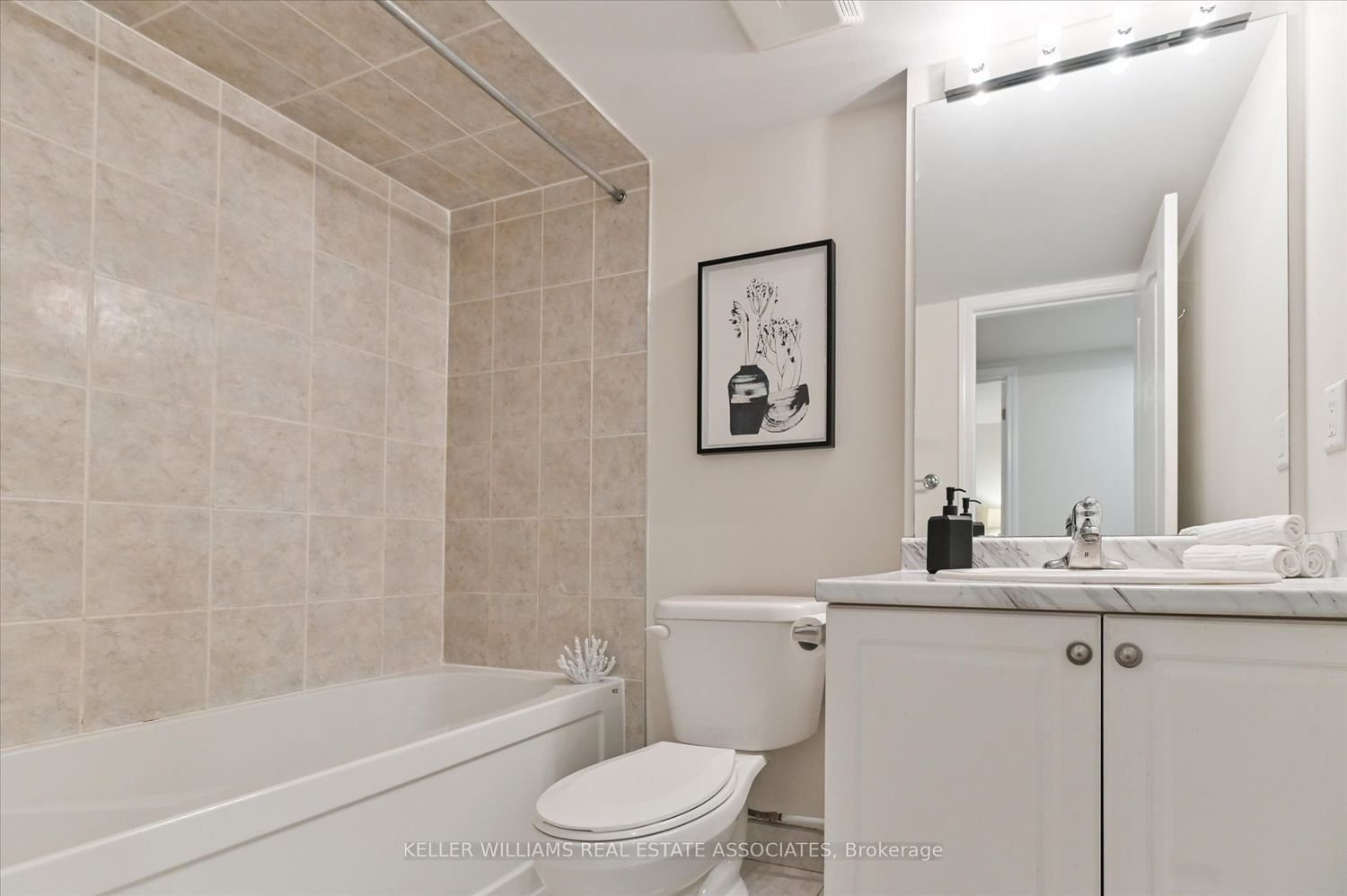 2441 Greenwich Dr, unit 58 for sale - image #19