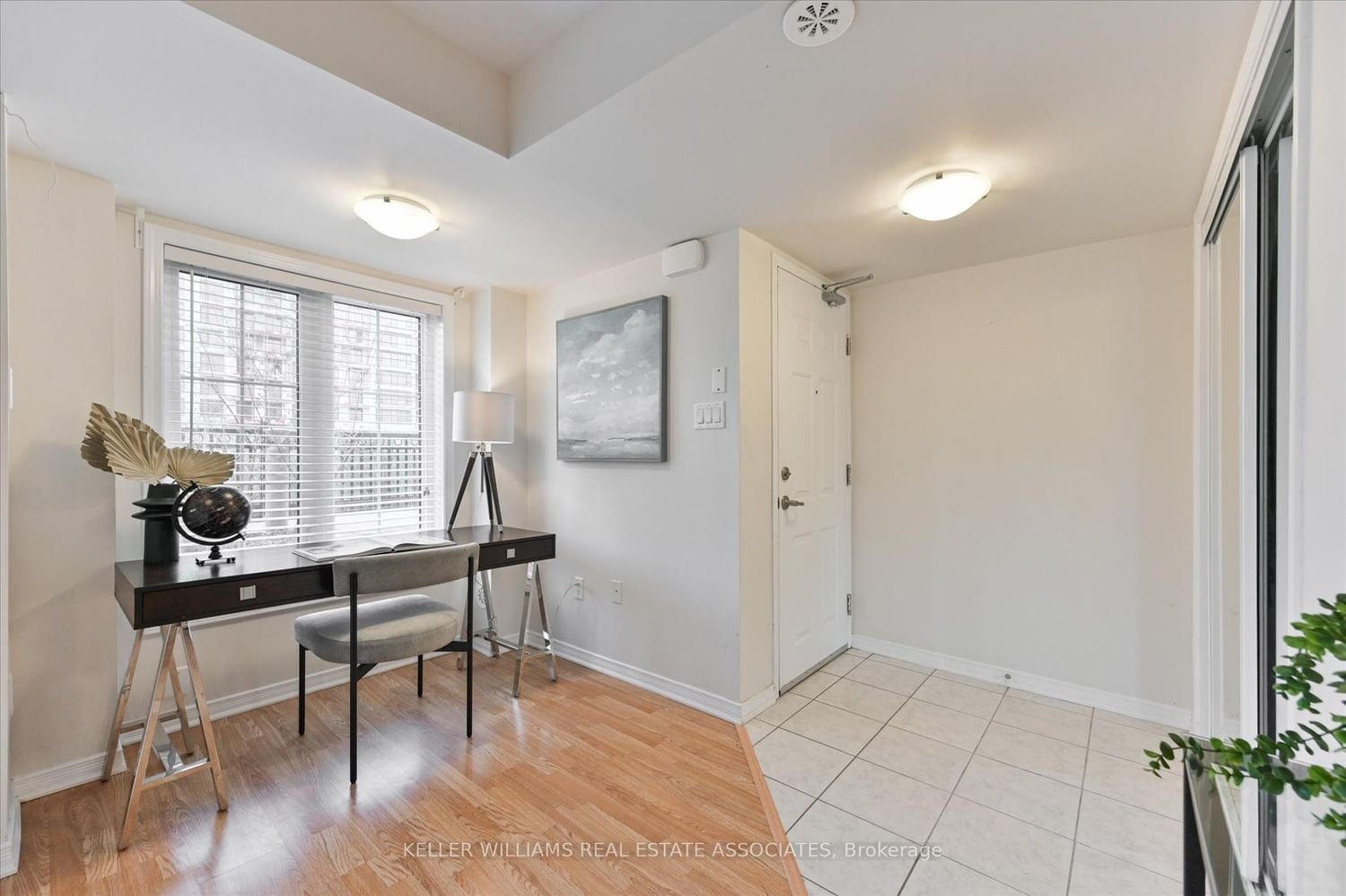 2441 Greenwich Dr, unit 58 for sale - image #20