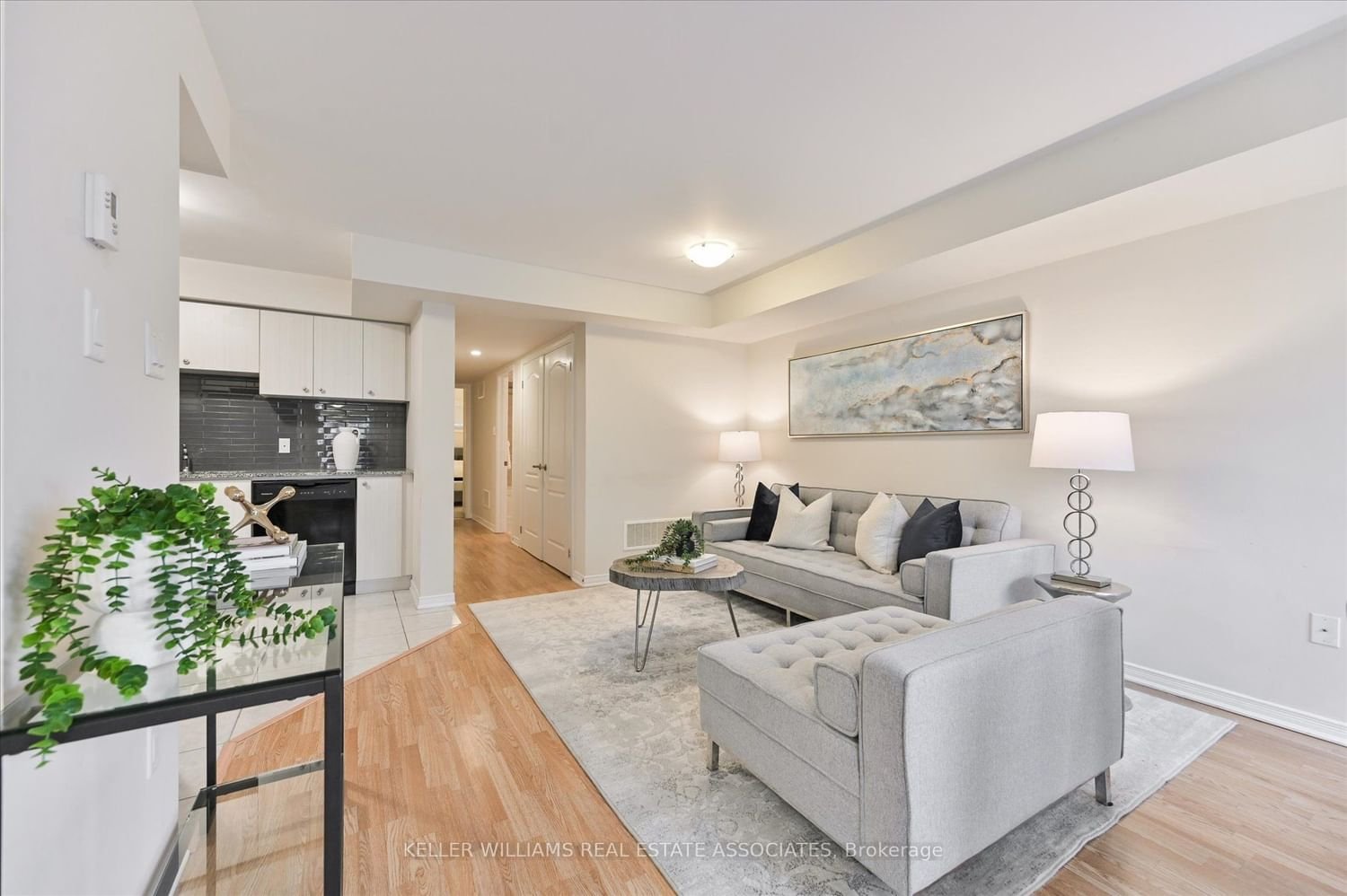 2441 Greenwich Dr, unit 58 for sale - image #5
