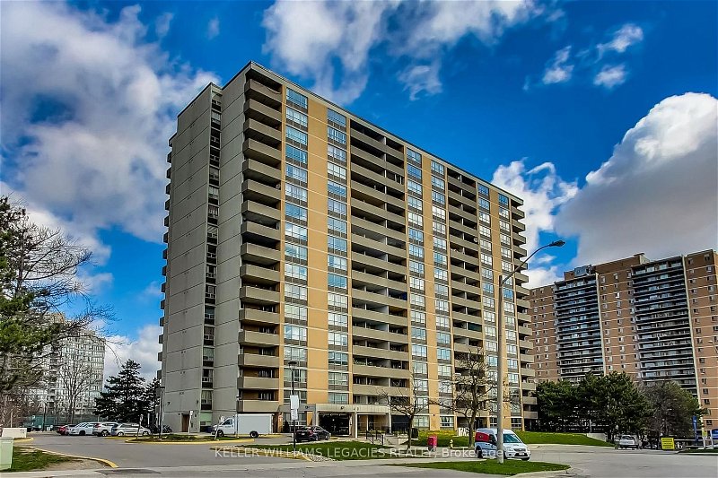 40 Panorama Crt, unit 804 for sale - image #1