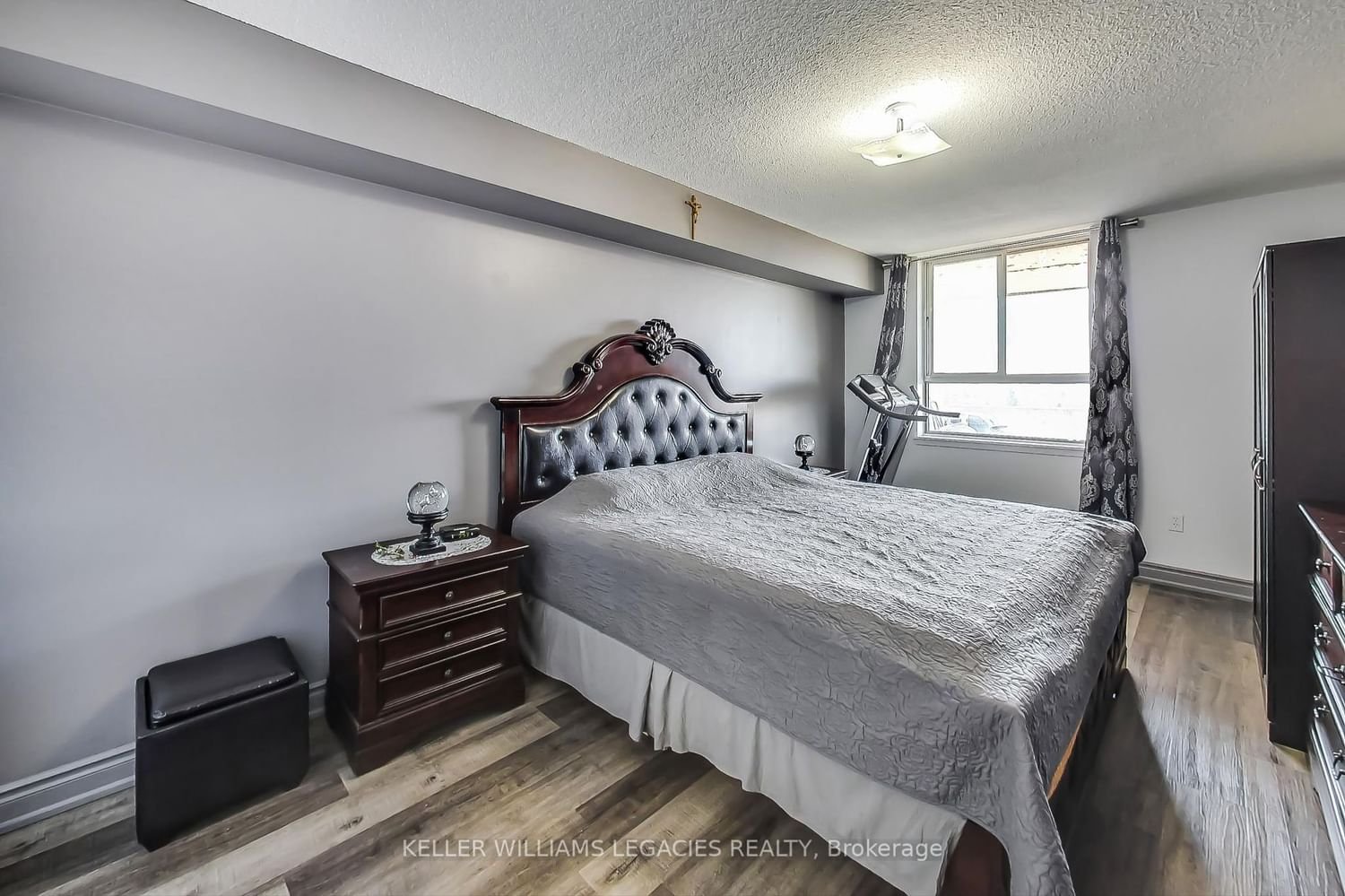 40 Panorama Crt, unit 804 for sale - image #17