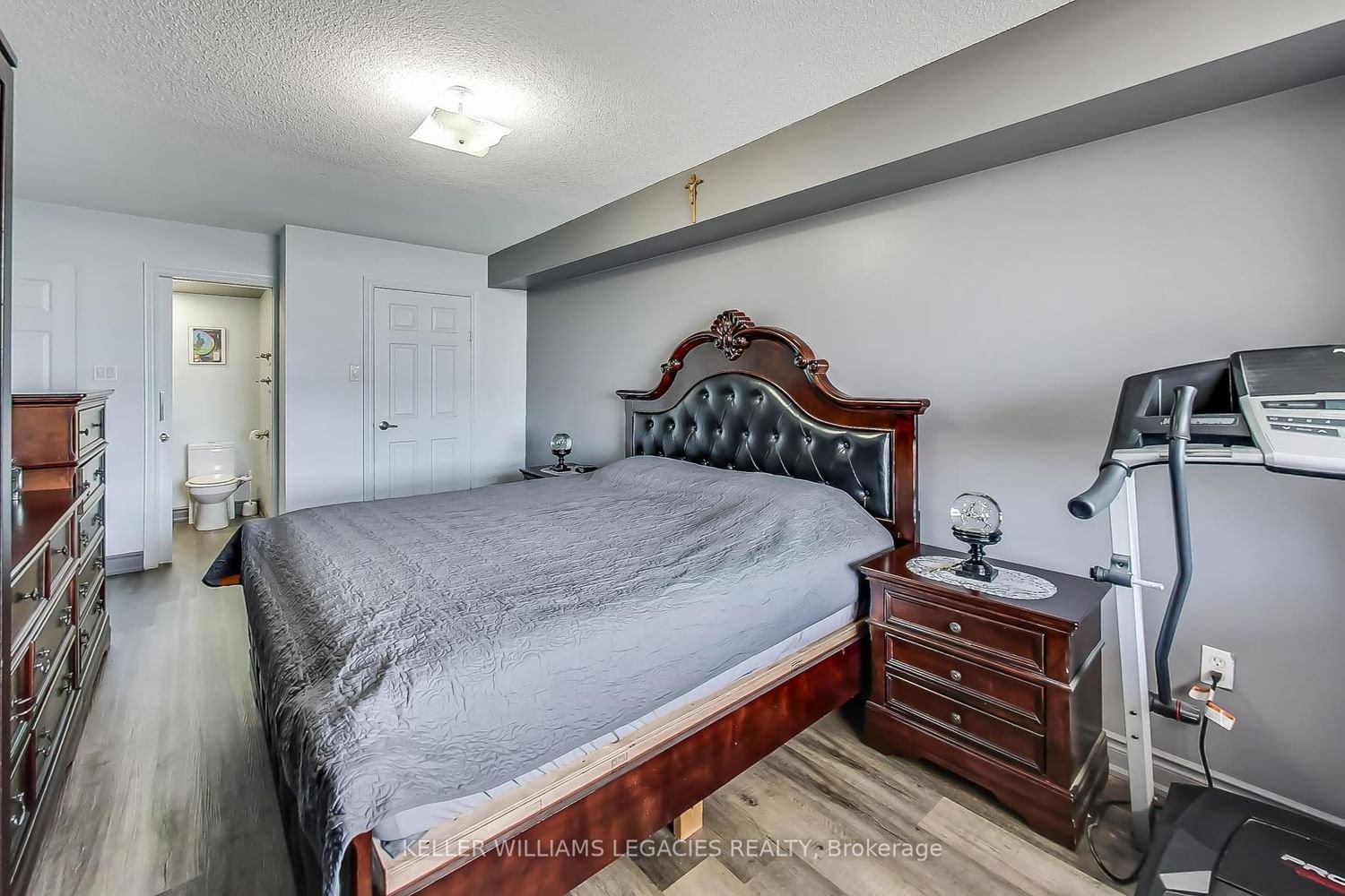 40 Panorama Crt, unit 804 for sale - image #19