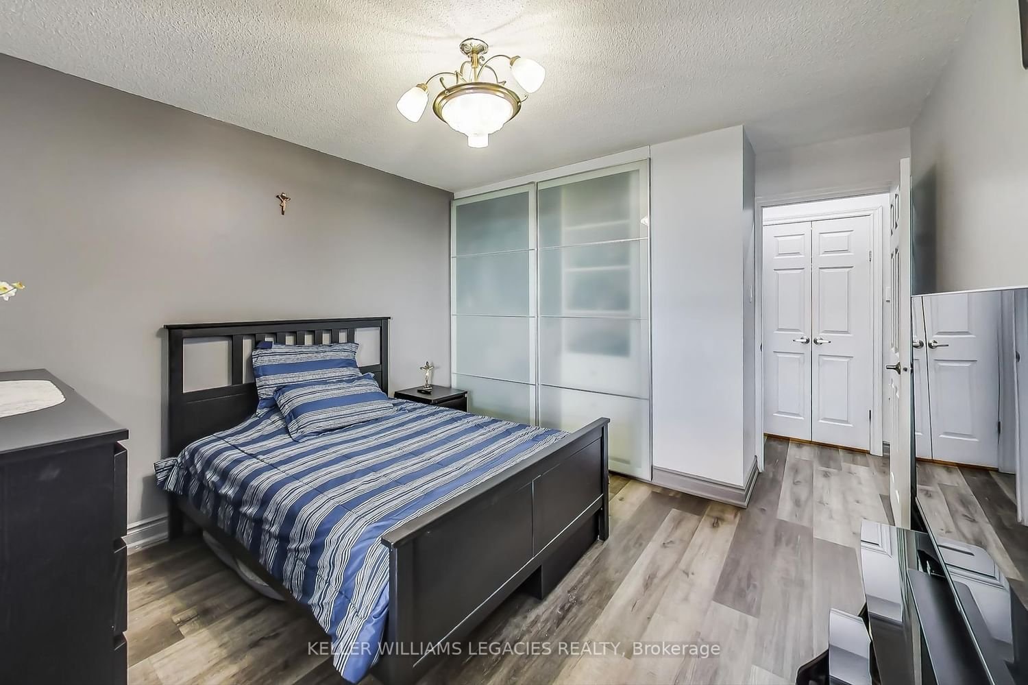 40 Panorama Crt, unit 804 for sale - image #25