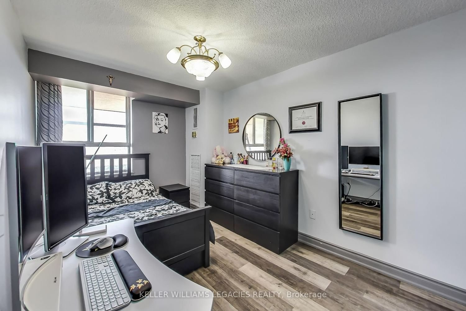 40 Panorama Crt, unit 804 for sale - image #27