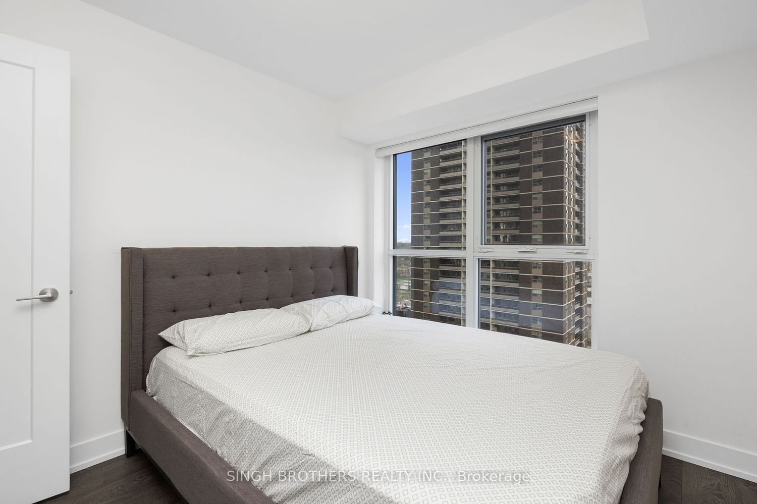 5 Mabelle Ave, unit 1134 for sale - image #14