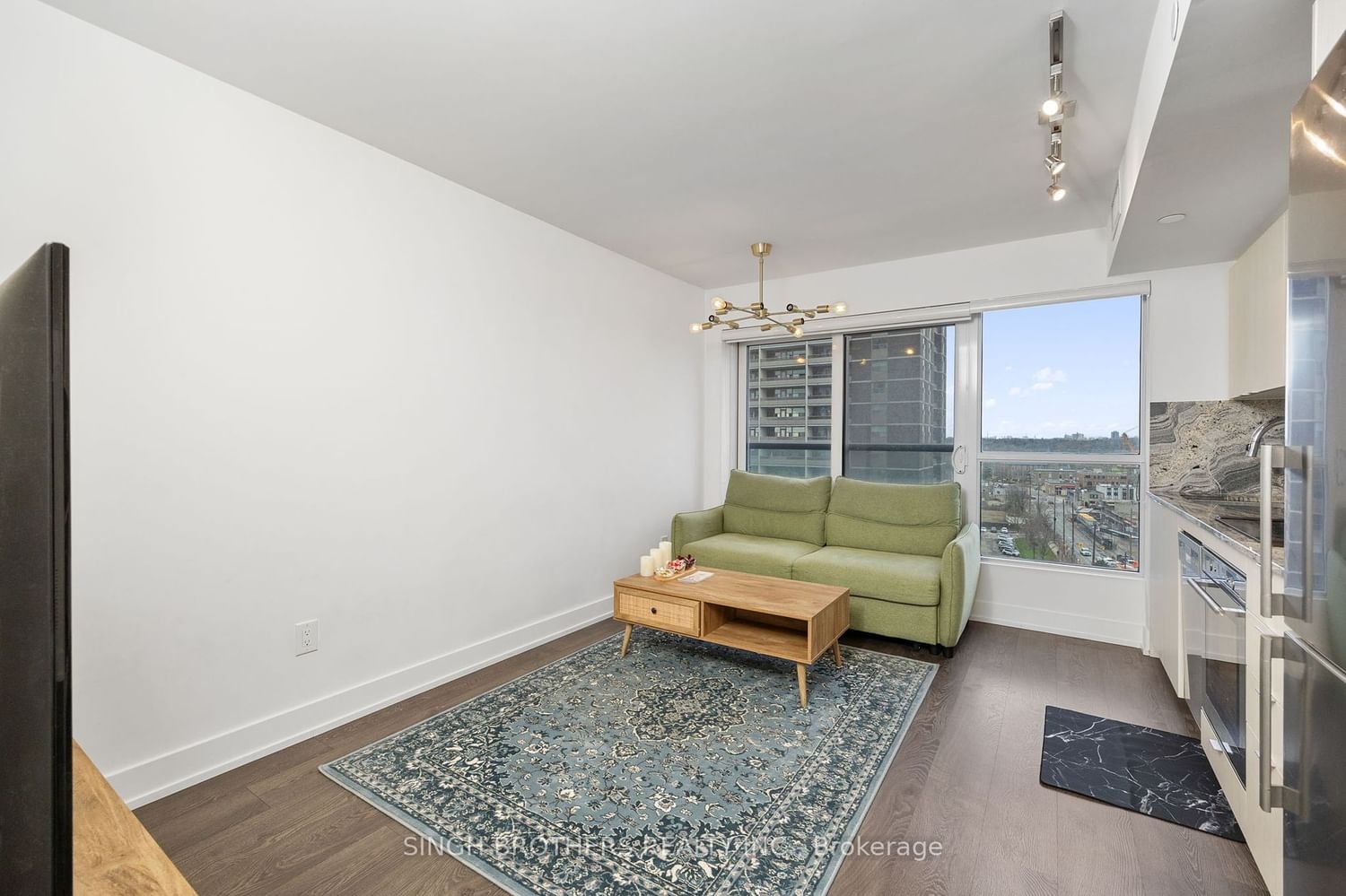 5 Mabelle Ave, unit 1134 for sale - image #6