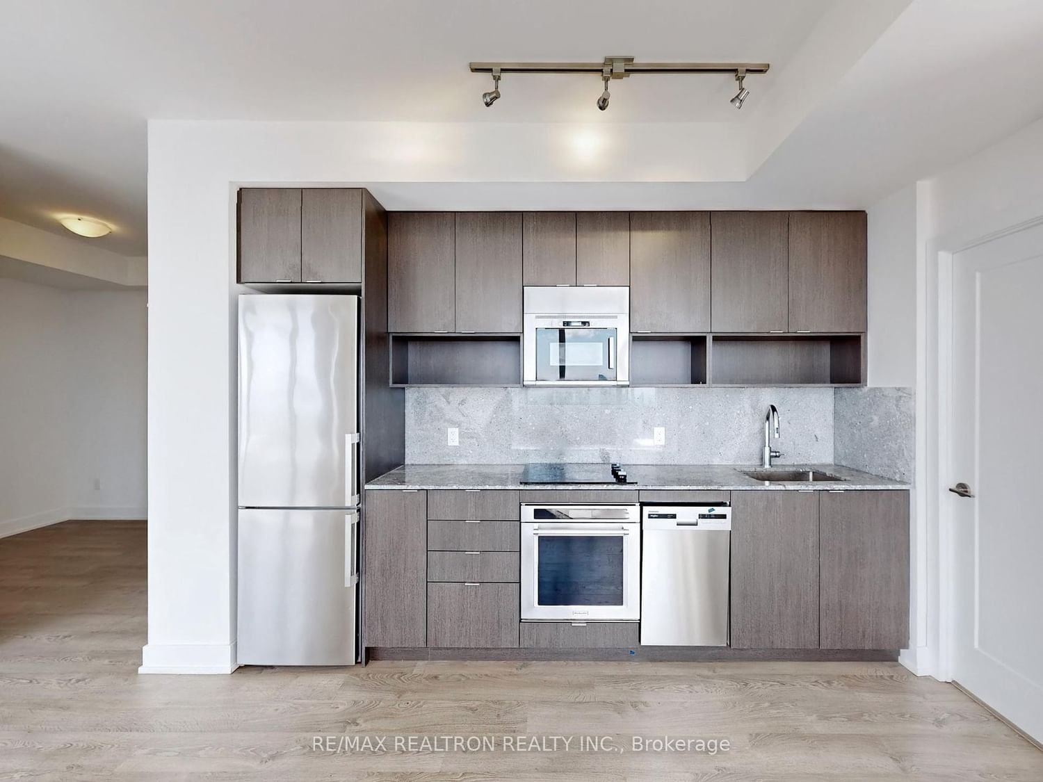 7 Mabelle Ave, unit 3808 for sale - image #10