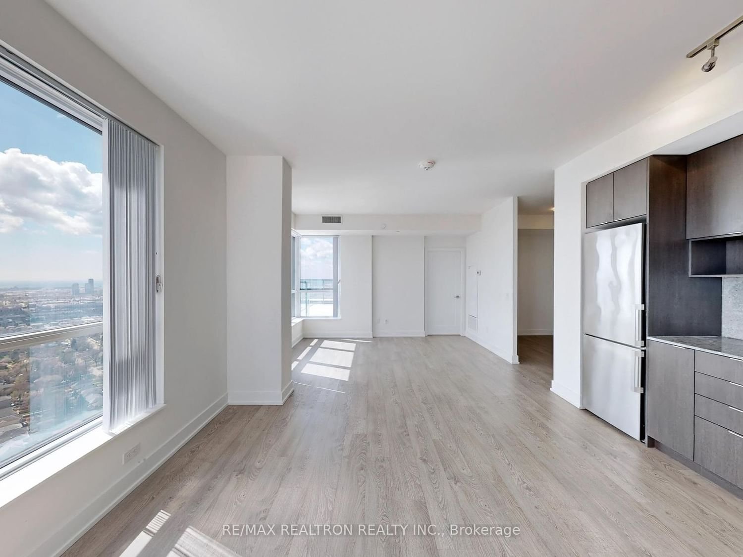 7 Mabelle Ave, unit 3808 for sale - image #15