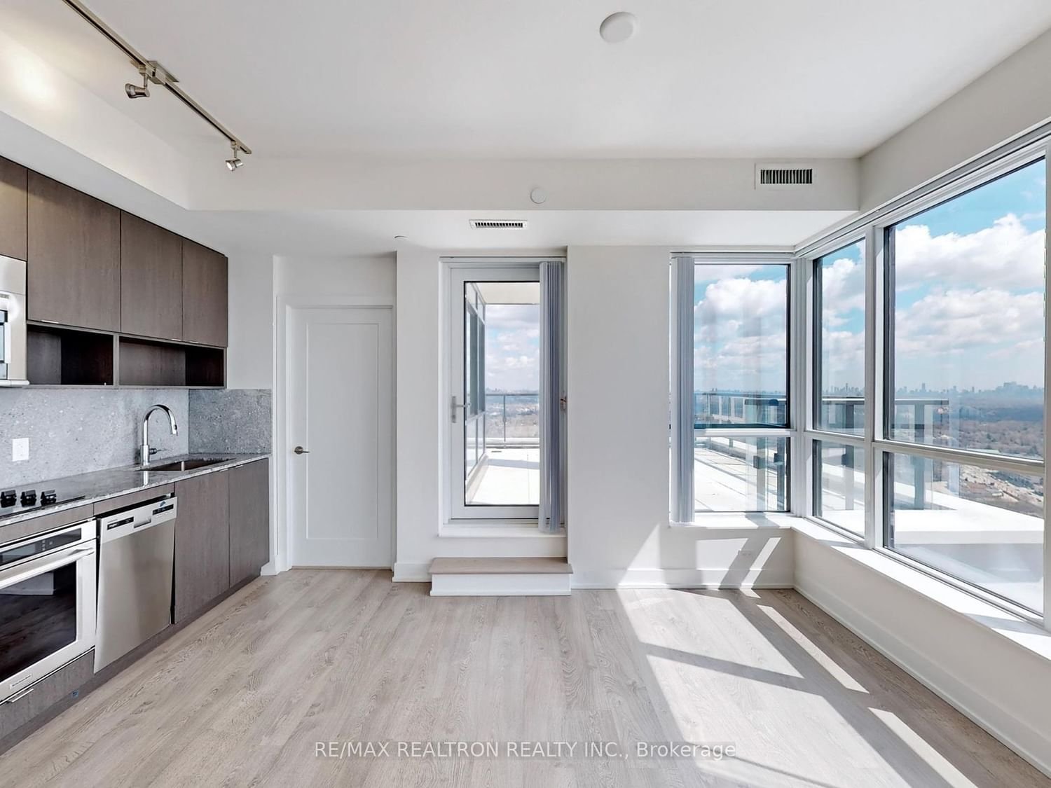7 Mabelle Ave, unit 3808 for sale - image #16