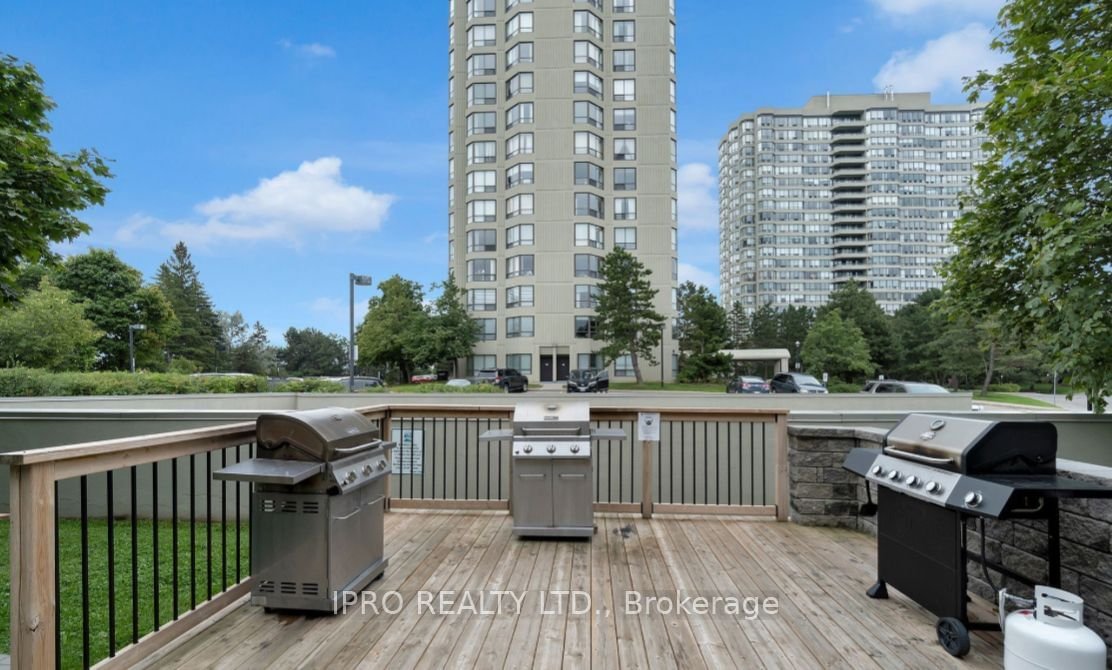 22 Hanover Rd, unit 1510 for rent - image #37