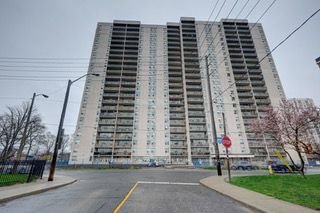 155 Marlee Ave, unit 603 for rent - image #3