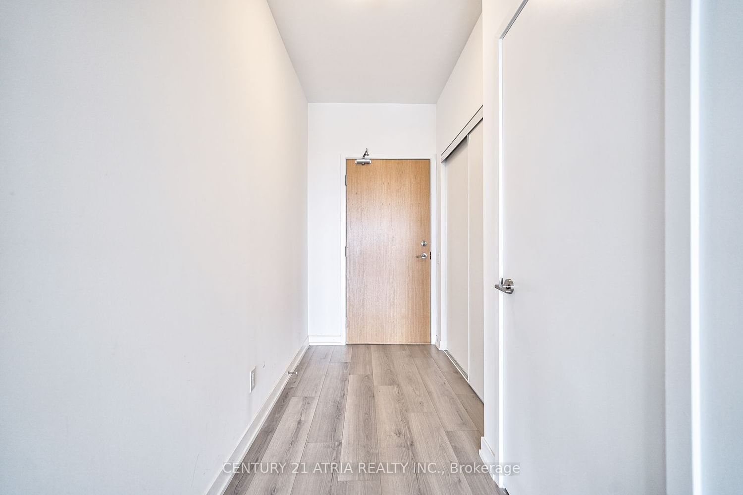 1787 St Clair Ave W, unit 1017 for rent - image #7