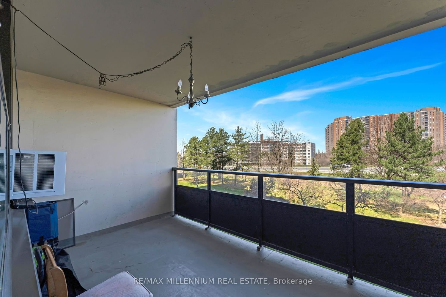 551 The West Mall, unit 401 for sale - image #22