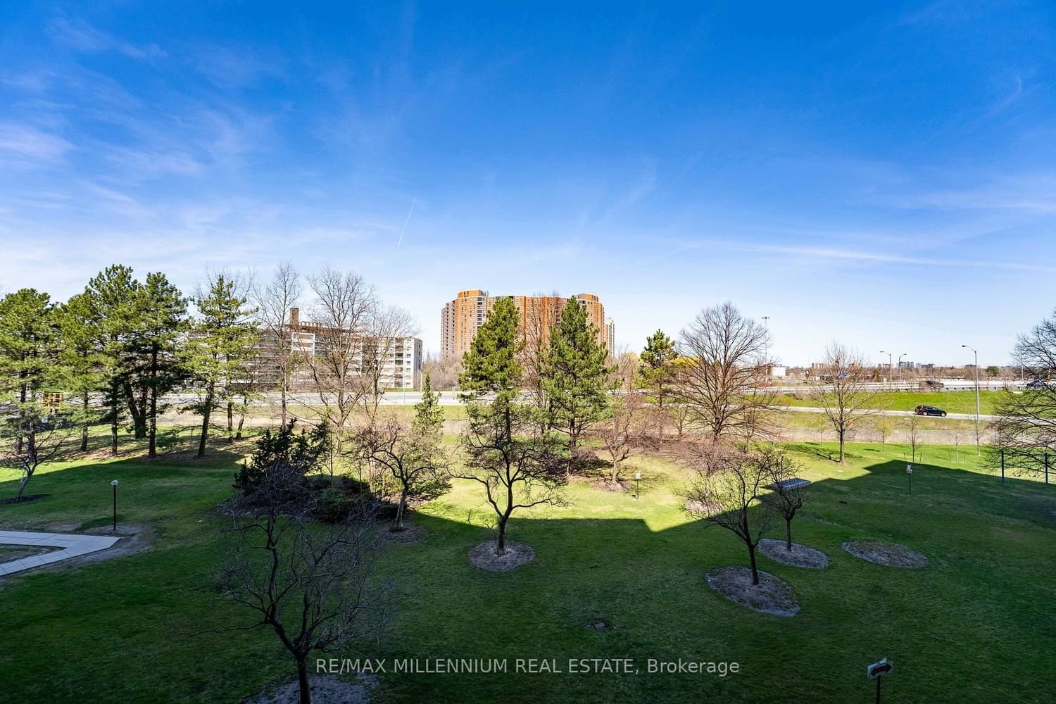 551 The West Mall, unit 401 for sale - image #24