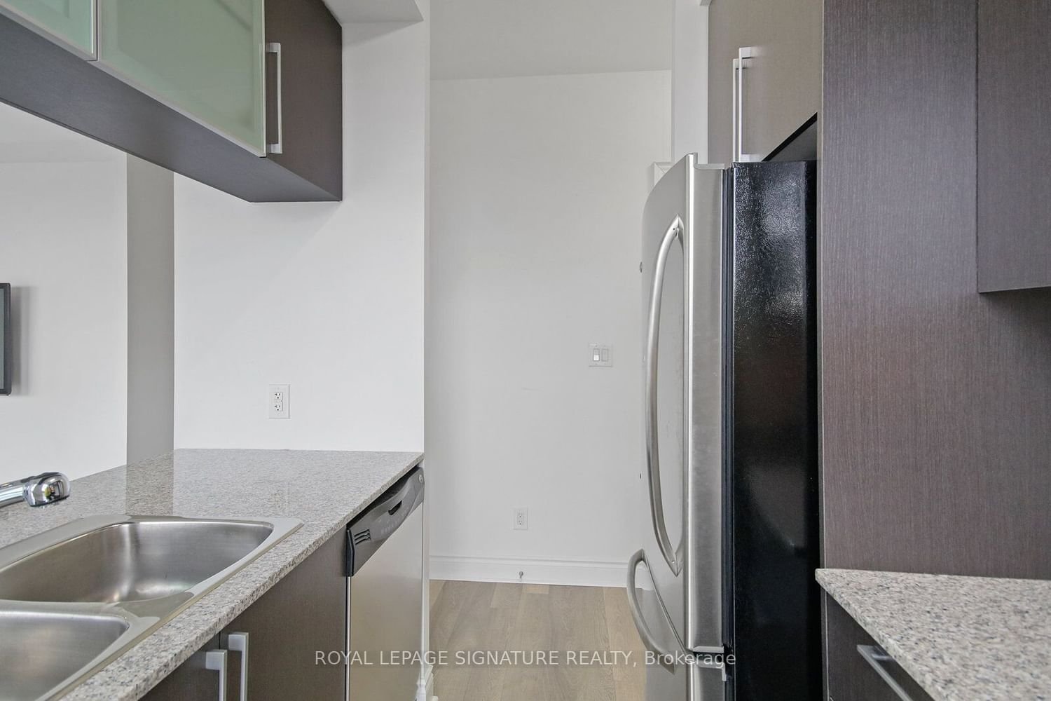 16 Brookers Lane, unit 2203 for rent - image #6