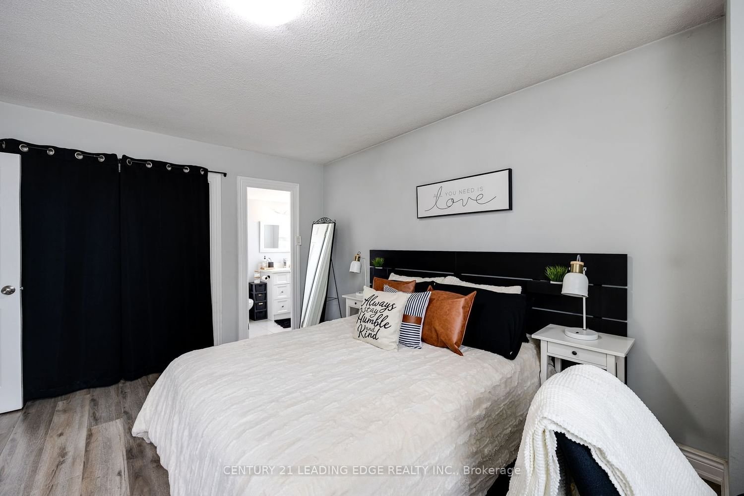 551 The West Mall, unit 519 for sale - image #15