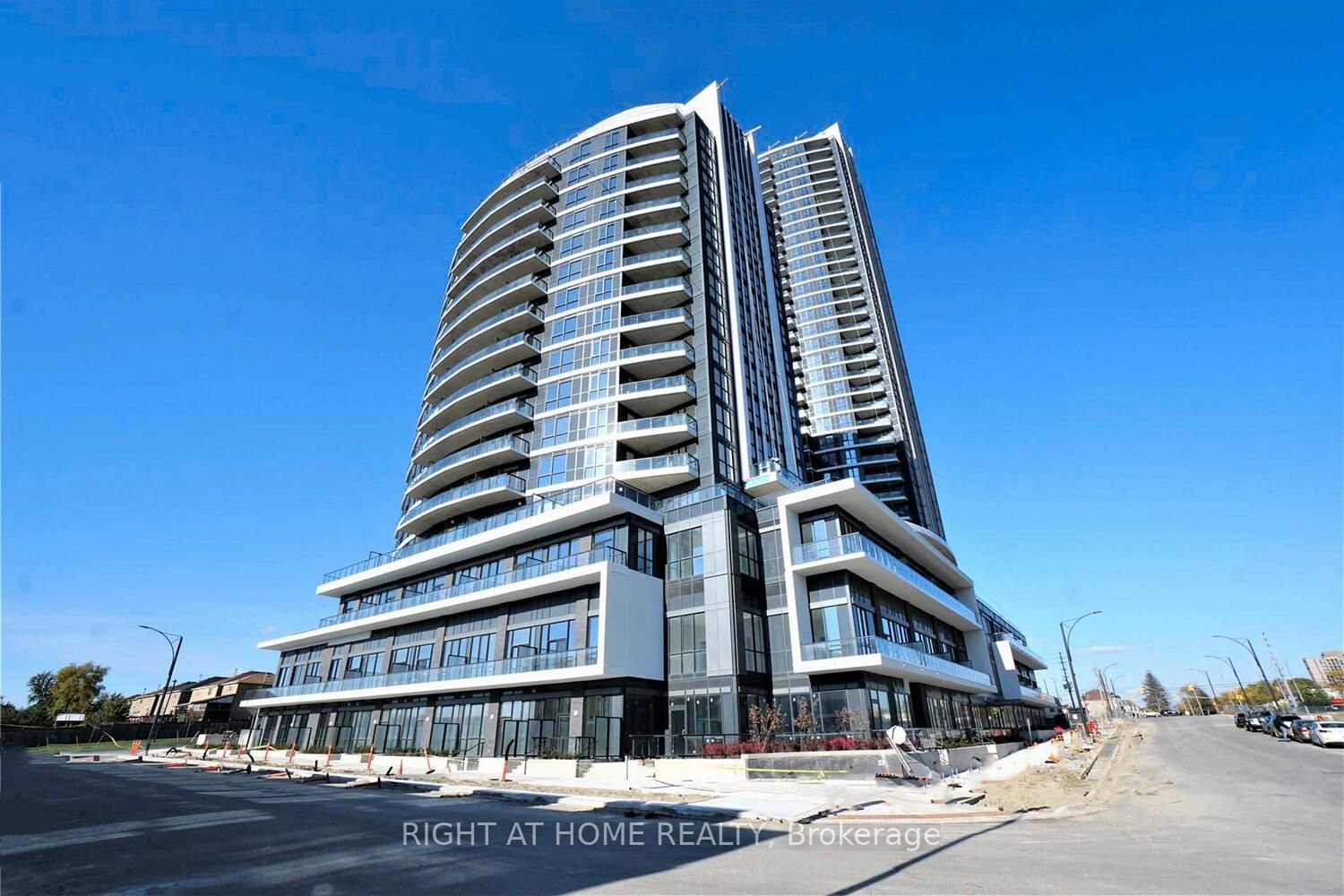 35 Watergarden Dr, unit 312 for rent - image #2