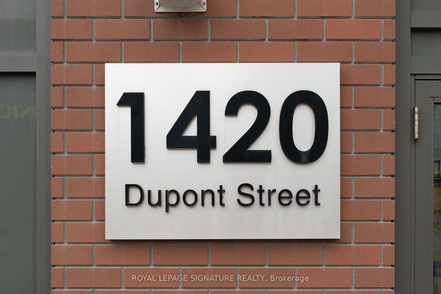 1420 Dupont St, unit 1410 for sale - image #24