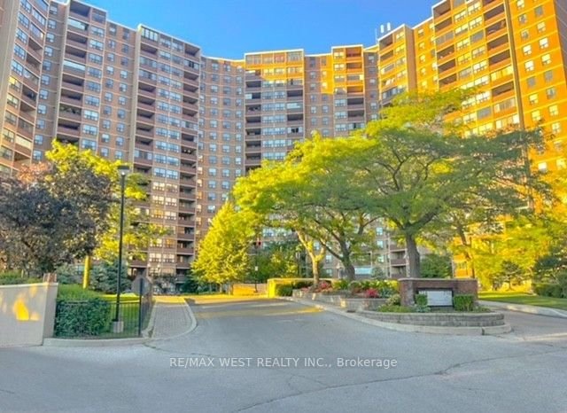 714 The West Mall, unit 903 for sale - image #1