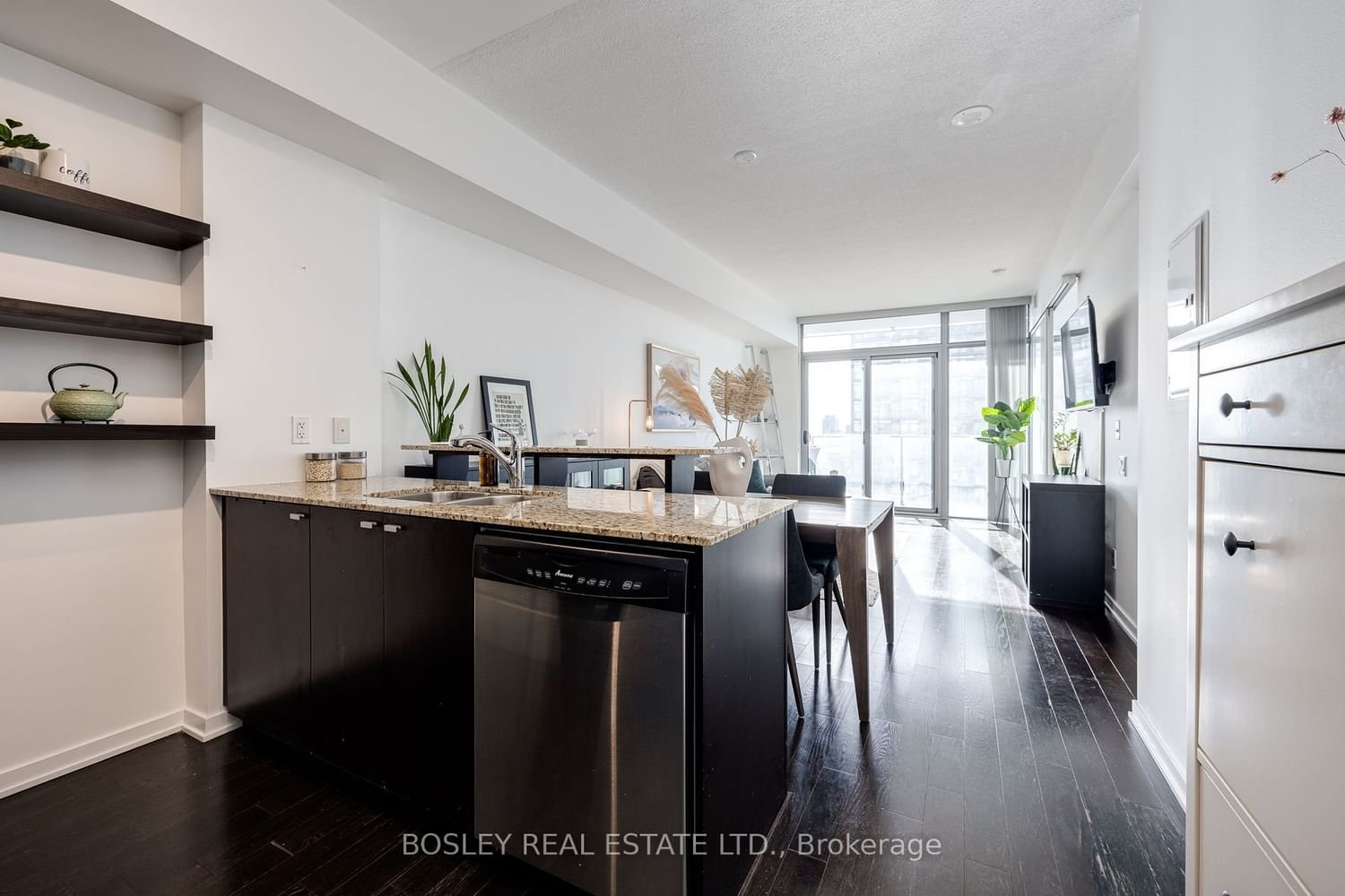 103 The Queensway, unit 1808 for sale - image #2