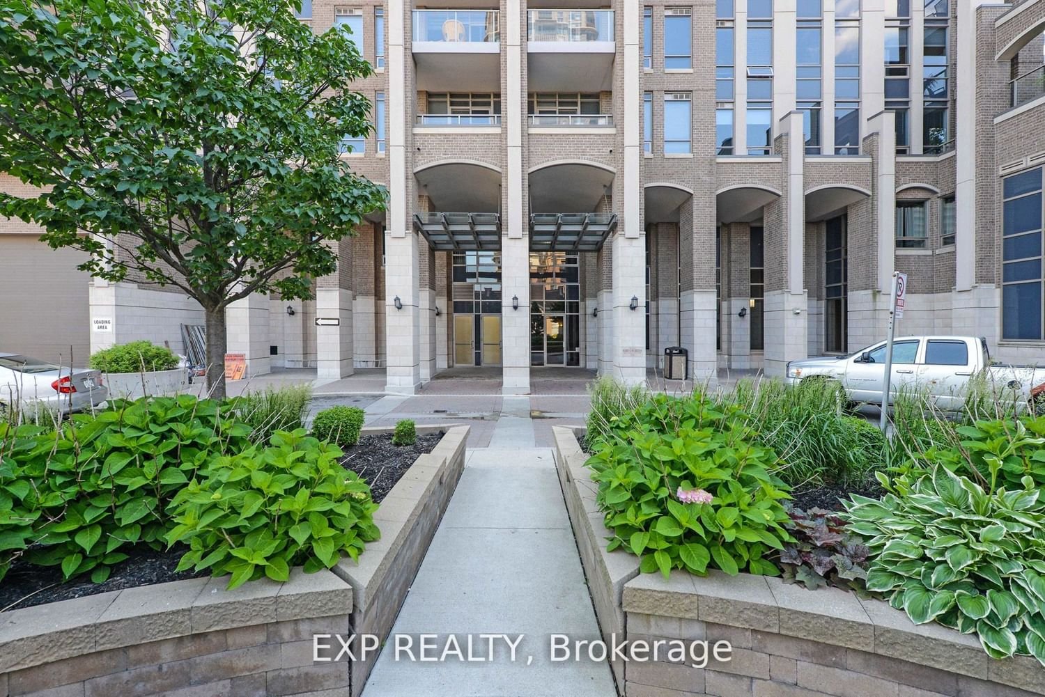 388 Prince Of Wales Dr, unit 410 for rent - image #3