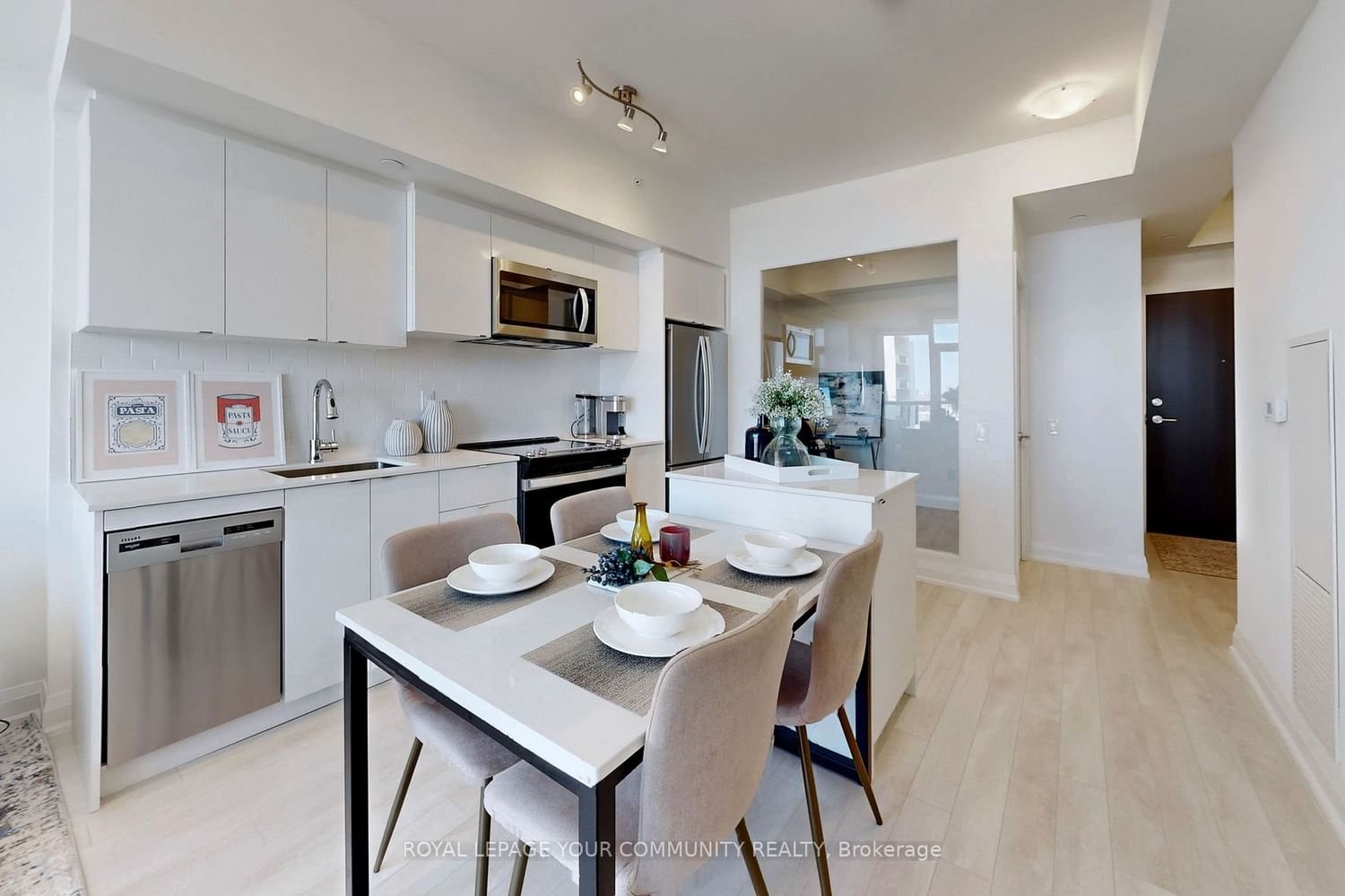1461 Lawrence Ave W, unit 1808 for sale - image #8