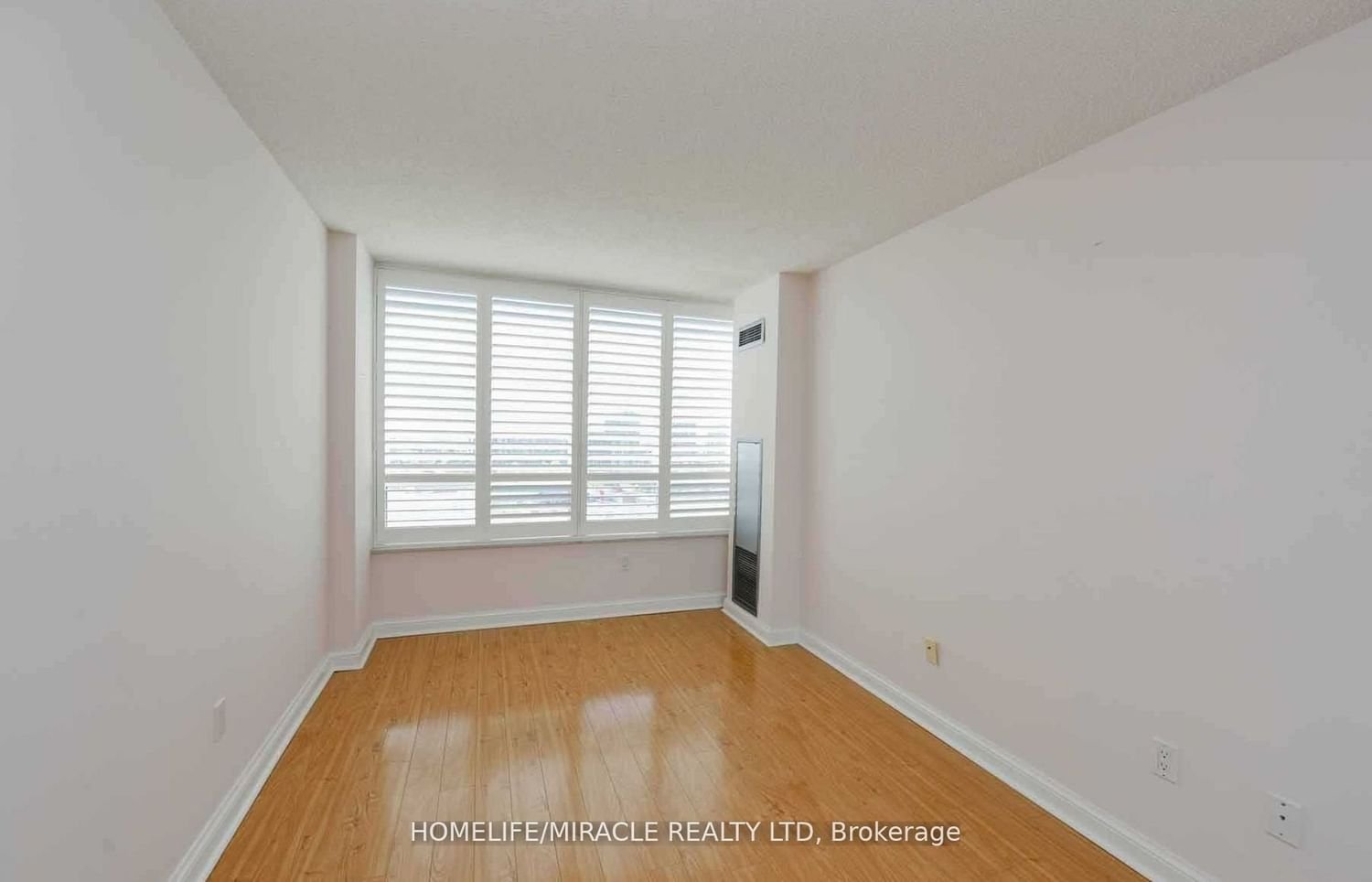 24 Hanover Rd, unit 1810 for rent - image #13