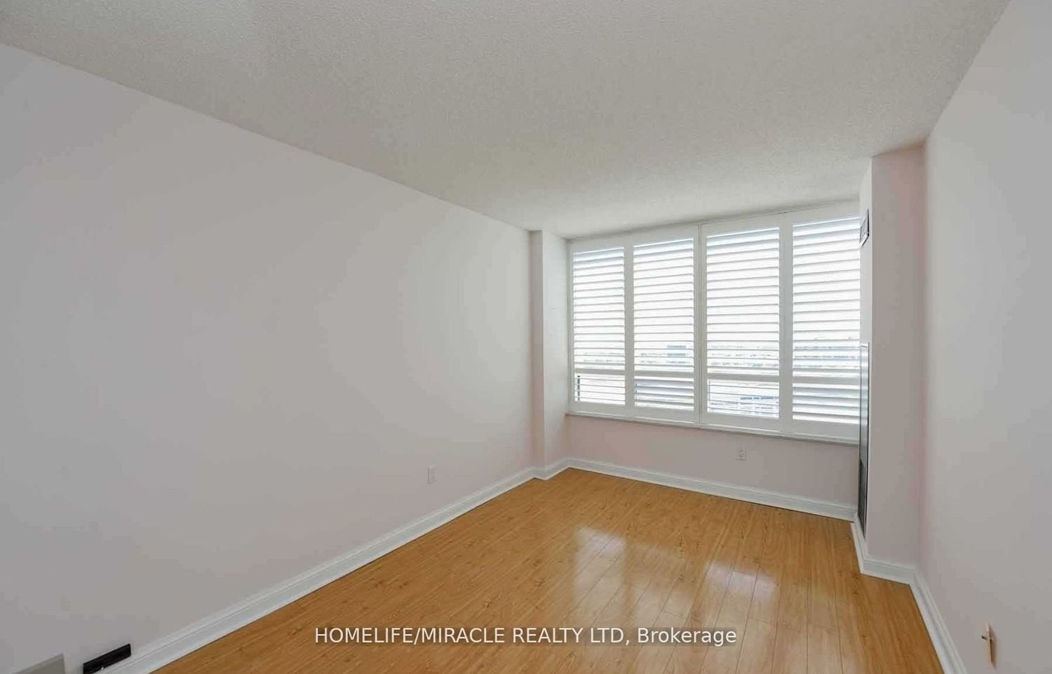 24 Hanover Rd, unit 1810 for rent - image #15
